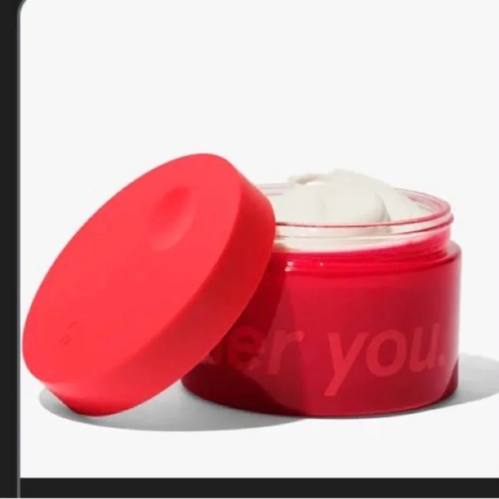 Glossier Crème de you body butter - Picture 1 of 5
